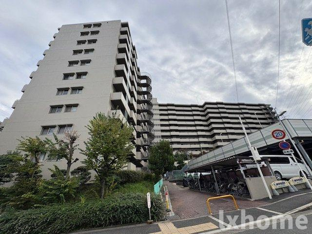 朝日プラザ千里北C棟の外観