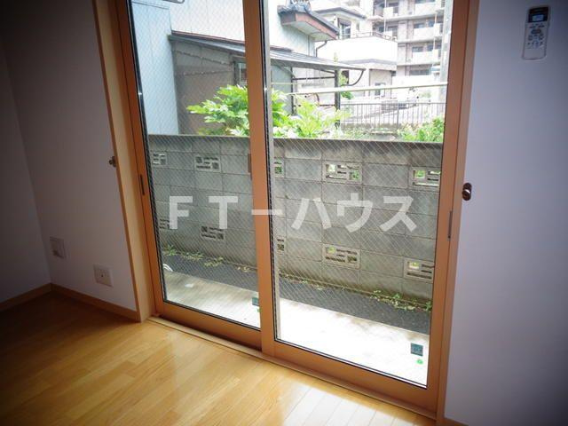 ＨＡＴＵＫＩ＃２の居間・リビング|明るい室内