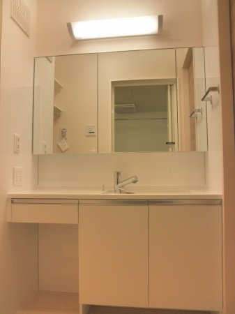 【独立洗面台】 | ラヴィタ　壱番館