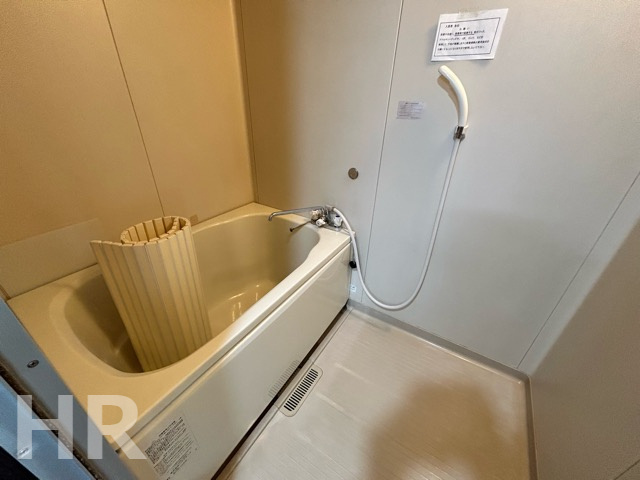 武蔵野市中町３丁目のアパートの浴室