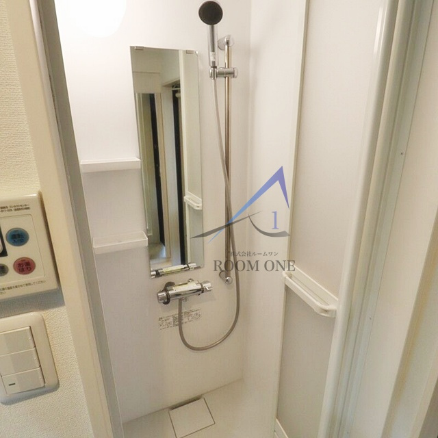 アレンデール西落合の浴室|シャワールームです。