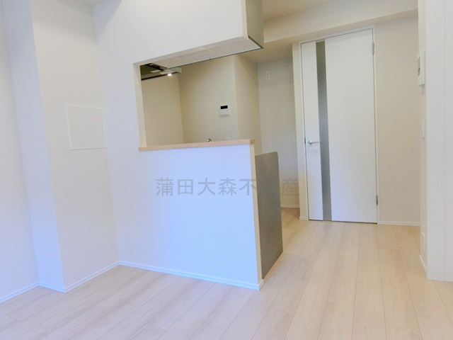 FABRIC蒲田west Residenceの居間・リビング|DK7.5帖