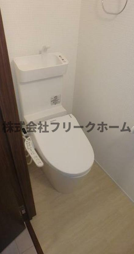 武蔵野市境南町４丁目のアパートのトイレ