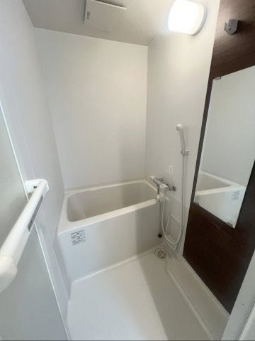 CB次郎丸シエロの浴室