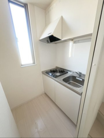 CB次郎丸シエロのキッチン