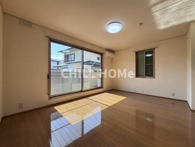 シャン・ド・フルールの居間・リビング|前橋、高崎、伊勢崎、まとめてご紹介可能♪ぜひ、当社、チルホームのHPもご覧ください♪