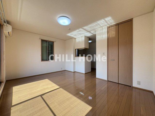 シャン・ド・フルールの居間・リビング|前橋、高崎、伊勢崎、まとめてご紹介可能♪ぜひ、当社、チルホームのHPもご覧ください♪