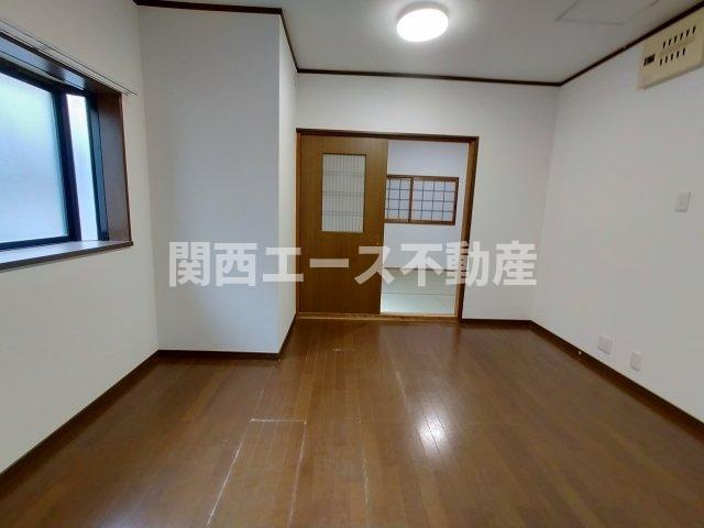 【居間・リビング】 | 楠根２丁目貸家