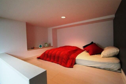 Lavish高円寺の洋室