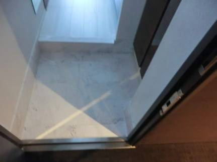 ハイズヴィガー墨田の玄関