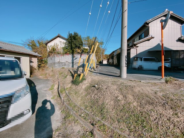 常滑市字小森の前面道路含む現地写真