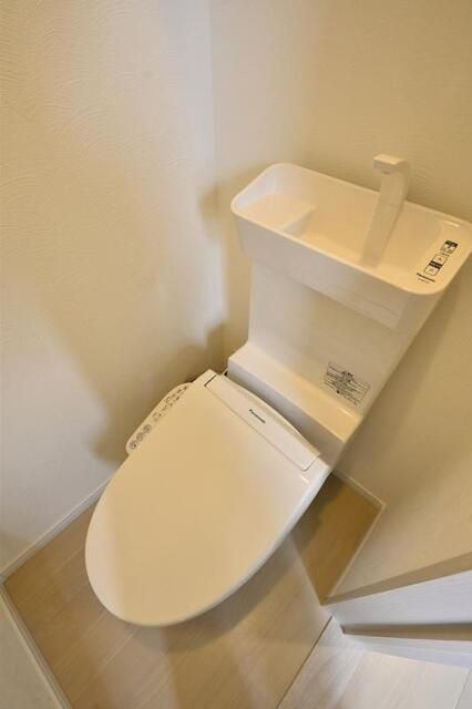 グラード氷川台のトイレ