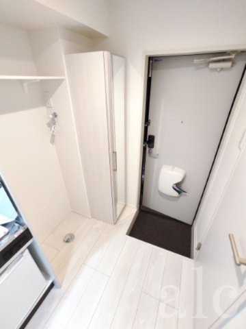 ハイリバー 池袋の玄関