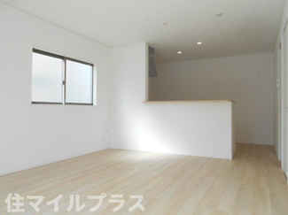 【居間・リビング】 | 二本松市油井新築一戸建て12棟 | ゆったりとしたリビングです