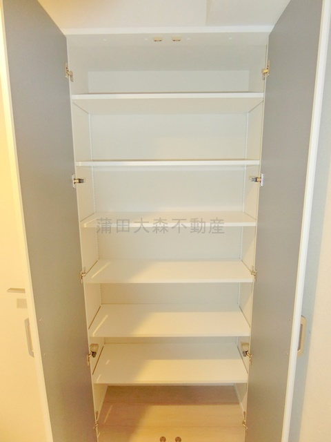 FABRIC蒲田west Residenceの設備|玄関収納