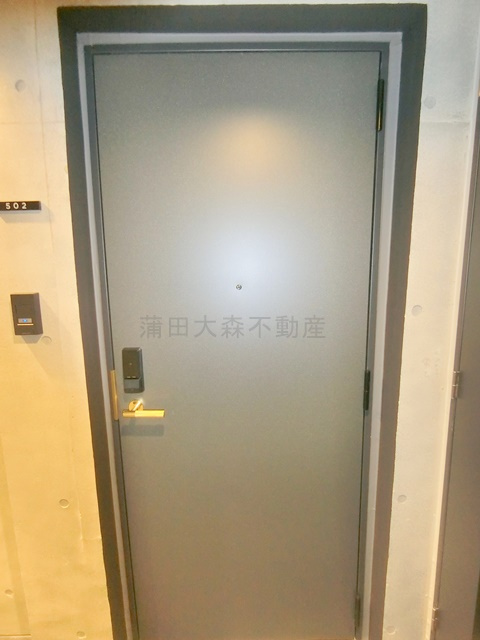 FABRIC蒲田west Residenceの玄関