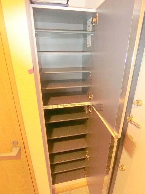 スマートVILLA多摩川の収納|シューズボックス