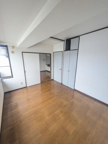 グラン・ド・ロゼの駐車場