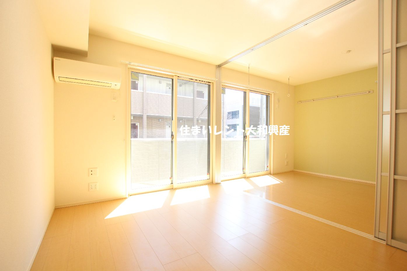 ヴィクトワール１番館の居間・リビング