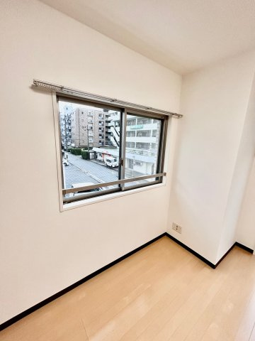 ファーストワン江坂の内装