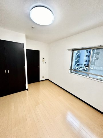 ファーストワン江坂の内装