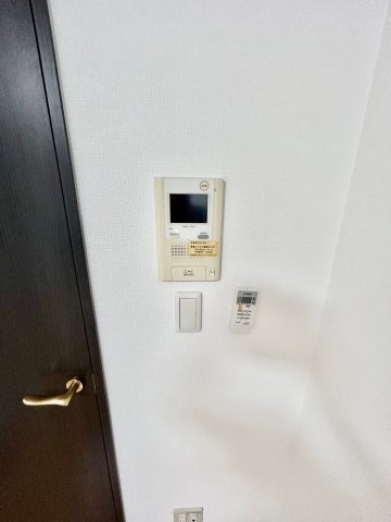 ファーストワン江坂の設備|TVモニターホンで安心