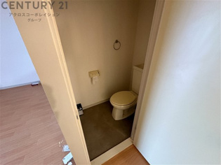 コンパクトで使いやすいトイレ