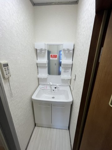 ストーンフィールド桐生の洗面所