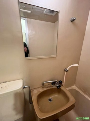 【独立洗面台】 | ビバリーヒルズ泉尾