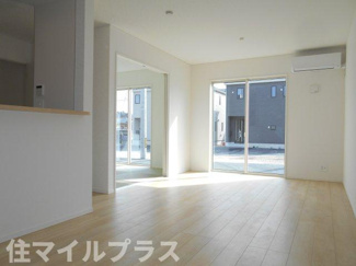 【居間・リビング】 | 二本松市油井新築一戸建て12棟 | 居間です
