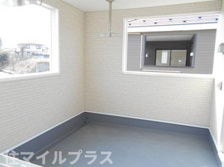 【バルコニー】 | 二本松市油井新築一戸建て12棟 | 外からの目が気にならないバルコニーで洗濯物が干せます