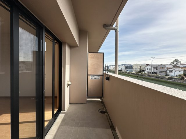 リーヴァ・ビスタ北本町のバルコニー