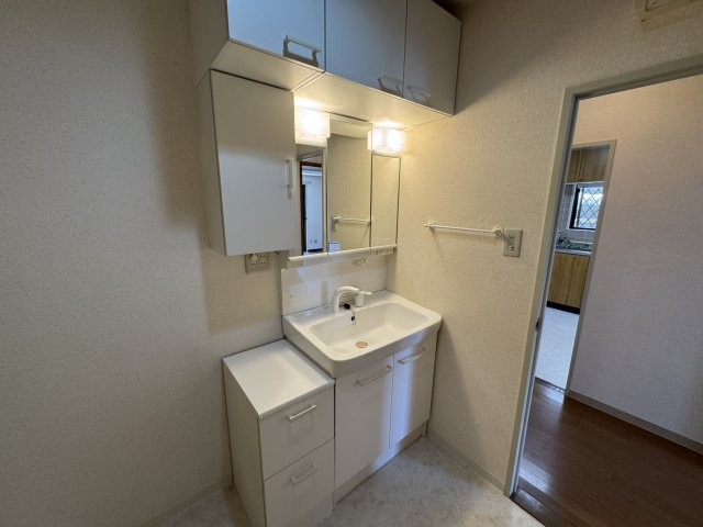 ロイヤルオークの独立洗面台