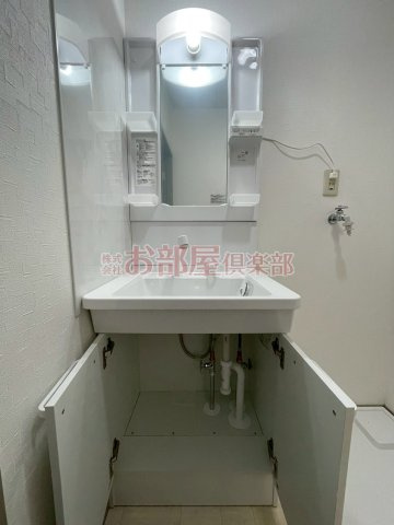 丸善インタービルの洗面所|明るい洗面所です