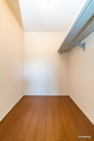 アルカディア新町の収納|ウォークインクローゼット