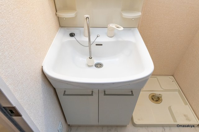 アルカディア新町の洗面所|室内洗濯機置き場