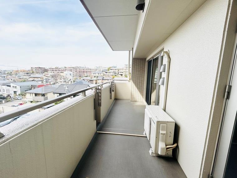 プレミスト東山公園のバルコニー