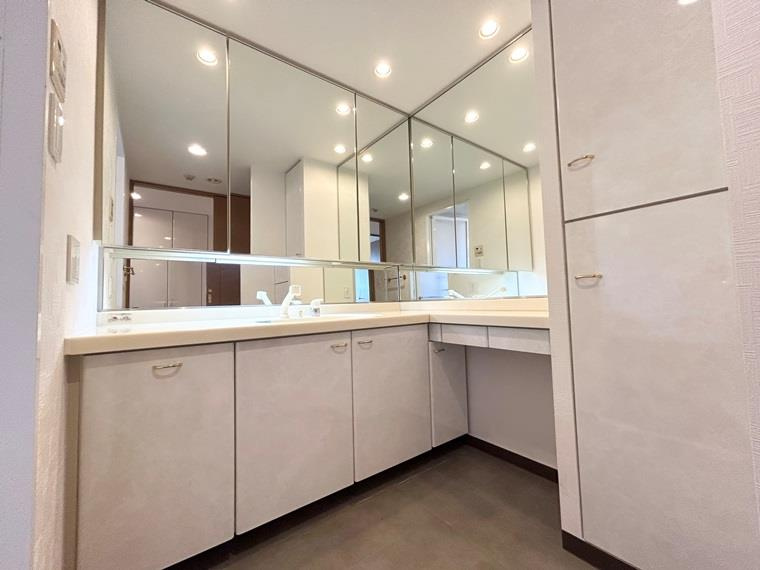 パーク・ホームズ鹿子町の洗面所