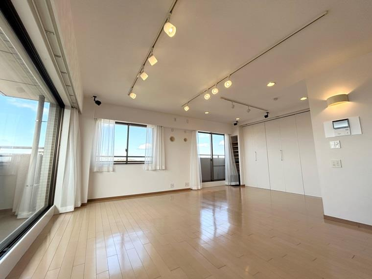 パーク・ホームズ鹿子町の居間・リビング