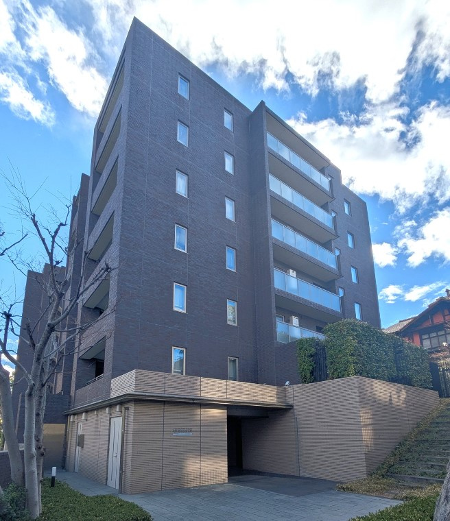 グランドヒルズ覚王山法王町の外観