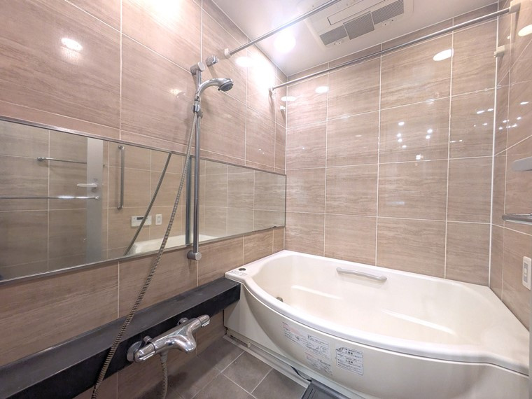 グランドヒルズ覚王山法王町の浴室