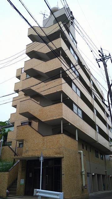 メイゾン芳野の外観