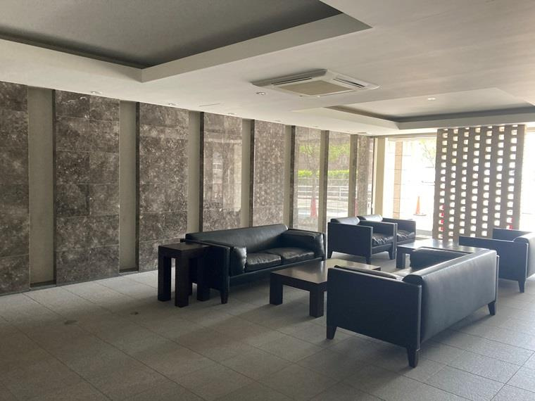 ライオンズ南大高ディアグランデのロビー