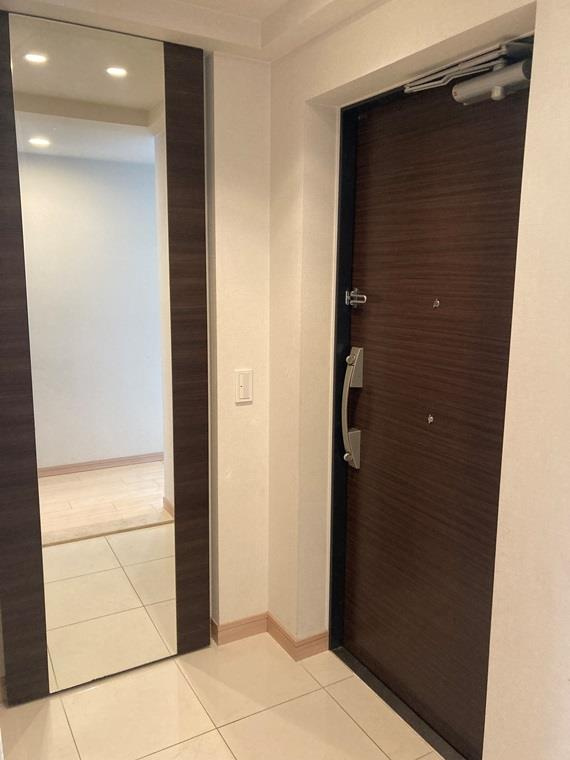 ライオンズ南大高ディアグランデの玄関