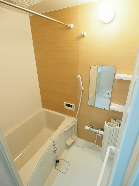 リヴェールハウスの浴室