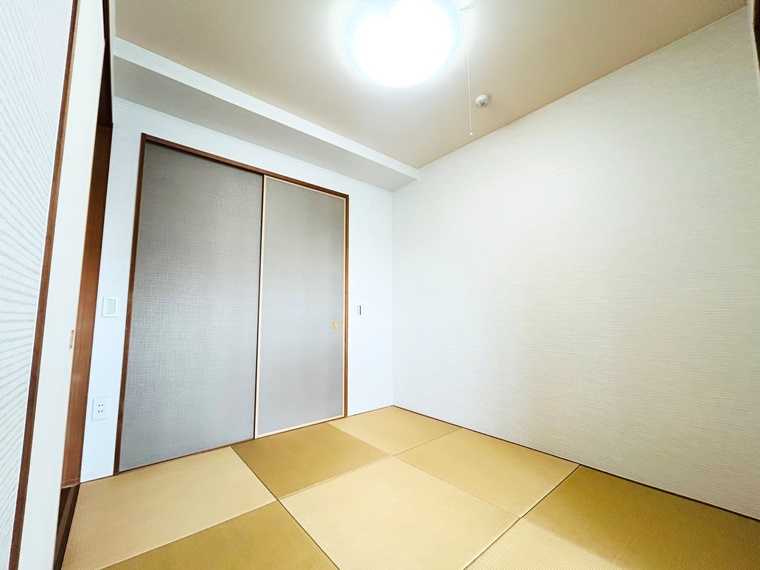 プラウド一社の内装