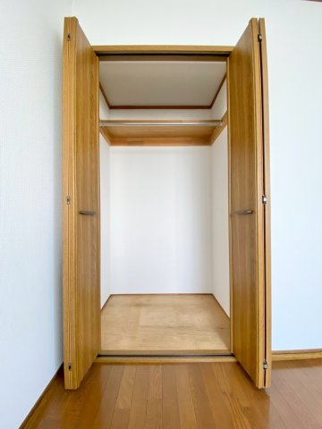 タウンサンロイヤルDの収納