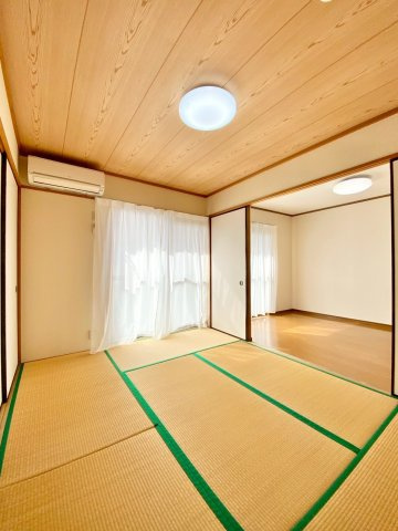 タウンサンロイヤルDの内装