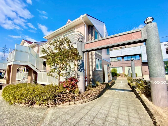 タウンサンロイヤルAの外観