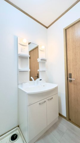 タウンサンロイヤルAの独立洗面台